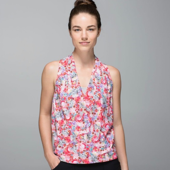 Lululemon floral wrap - Picture 1 of 7
